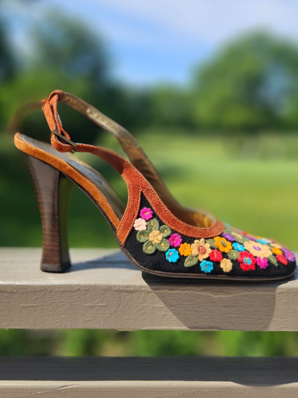 Dolce & Gabbana Multicolor Floral Applique Slingback W Suede T-Strap Heel, 8